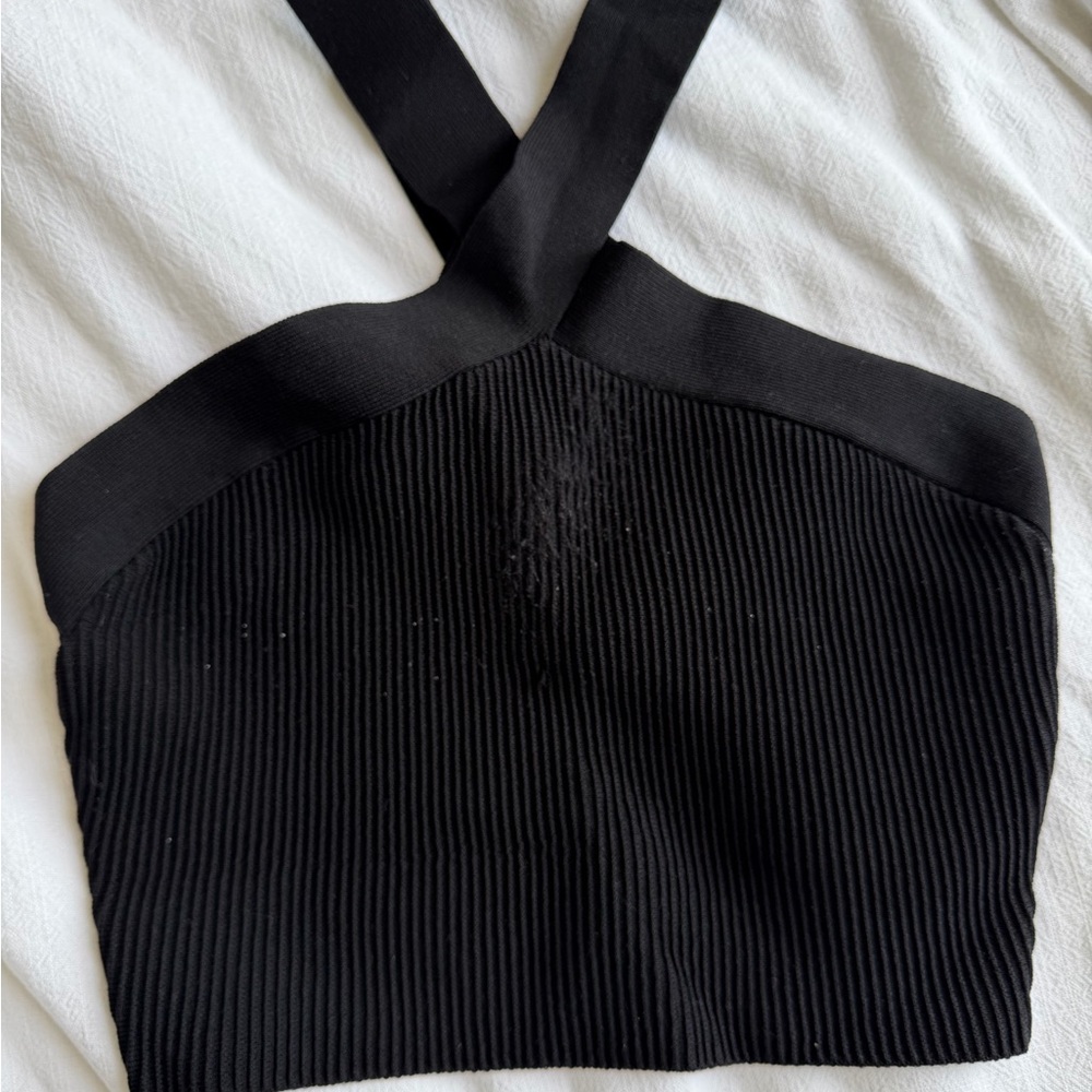 Aritzia babaton sculpt knit Black Ribbed Cross-Back Crop Top